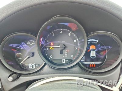 Zdjęcie 9 z 12 samochodu: 2025 PORSCHE MACAN BASE VIN:WP1AA2A5XSLB06463 - miniatura