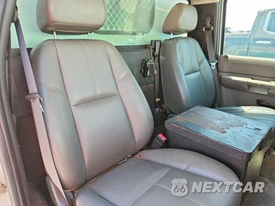 Zdjęcie 10 z 12 samochodu: 2008 CHEVROLET SILVERADO C1500 VIN:1GCEC14X18Z146196 - miniatura