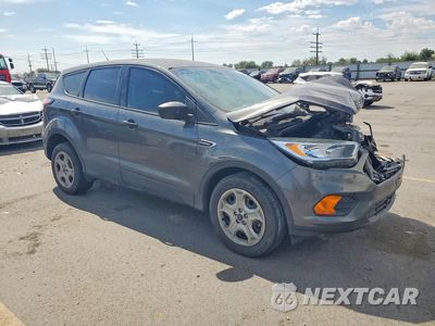 Czwarte zdjęcie samochodu z boku: 2017 FORD ESCAPE S VIN:1FMCU0F7XHUD87193 - miniatura