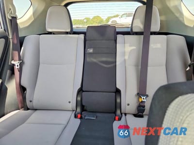 Zdjęcie 10 z 13 samochodu: 2016 TOYOTA RAV4 HV XLE VIN:JTMRJREV5GD022799 - miniatura