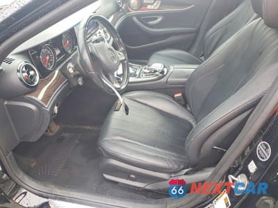 Zdjęcie 7 z 13 samochodu: 2017 MERCEDES-BENZ E 300 4MATIC VIN:WDDZF4KB7HA063412 - miniatura
