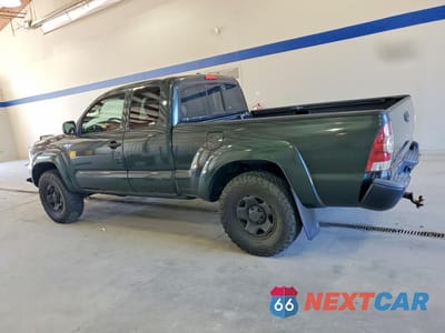 Drugie zdjęcie samochodu z przodu: 2010 TOYOTA TACOMA V6 VIN:5TEUU4EN9AZ675316 - miniatura