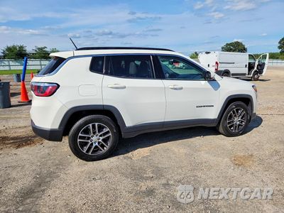 Trzecie zdjęcie samochodu z tyłu: 2018 JEEP COMPASS LATITUDE VIN:3C4NJCBB7JT503175 - miniatura