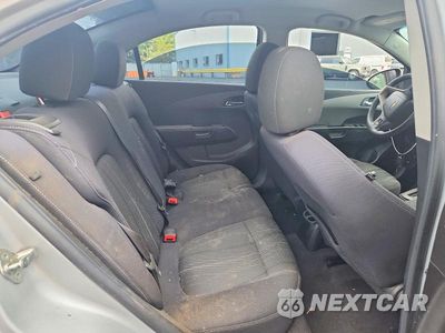 Zdjęcie 10 z 12 samochodu: 2013 CHEVROLET SONIC LT VIN:1G1JC5SG7D4227292 - miniatura
