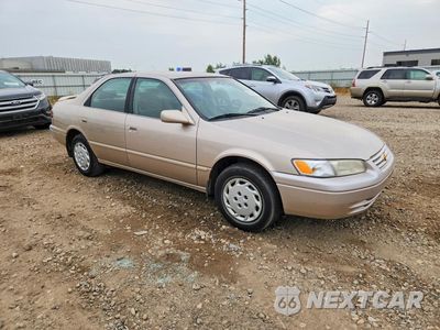 Czwarte zdjęcie samochodu z boku: 1998 TOYOTA CAMRY LE VIN:4T1BG22K3WU833271 - miniatura