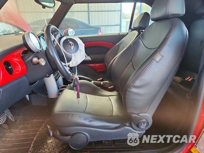 Zdjęcie 7 z 12 samochodu: 2006 MINI COOPER S VIN:WMWRH33576TK58030 - miniatura