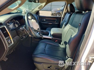 Zdjęcie 7 z 12 samochodu: 2019 RAM 1500 CLASSIC LARAMIE VIN:1C6RR6NM9KS712601 - miniatura
