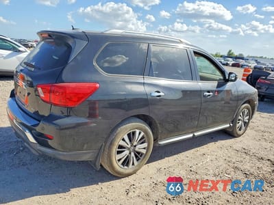Trzecie zdjęcie samochodu z tyłu: 2017 NISSAN PATHFINDER SV VIN:5N1DR2MN3HC609985 - miniatura