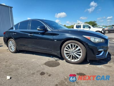 Czwarte zdjęcie samochodu z boku: 2018 INFINITI Q50 3.0T LUXE VIN:JN1EV7AR3JM430177 - miniatura