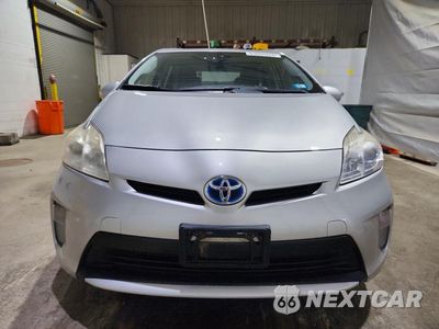 Piąte zdjęcie samochodu w środku: 2013 TOYOTA PRIUS FOUR VIN:JTDKN3DU5D5615239 - miniatura
