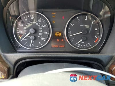 Zdjęcie 9 z 12 samochodu: 2006 BMW 325 I VIN:WBAVB13526PT17188 - miniatura