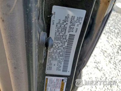 Zdjęcie 12 z 12 samochodu: 2005 LEXUS GX 470 VIN:JTJBT20X450070002 - miniatura