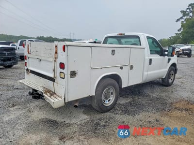 Trzecie zdjęcie samochodu z tyłu: 2010 FORD F250 SUPER DUTY VIN:1FTNF2A53AEA04817 - miniatura