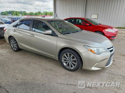 Czwarte zdjęcie samochodu z boku: 2017 TOYOTA CAMRY XLE VIN:4T1BF1FK9HU269619 - miniatura