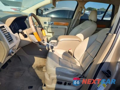 Zdjęcie 7 z 13 samochodu: 2007 LINCOLN MKX VIN:2LMDU88C27BJ04193 - miniatura