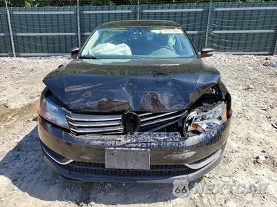 Piąte zdjęcie samochodu w środku: 2013 VOLKSWAGEN PASSAT SE VIN:1VWBP7A39DC144623 - miniatura