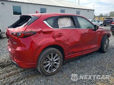 Trzecie zdjęcie samochodu z tyłu: 2024 MAZDA CX-5 PREMIUM VIN:JM3KFBDM2R0372900 - miniatura
