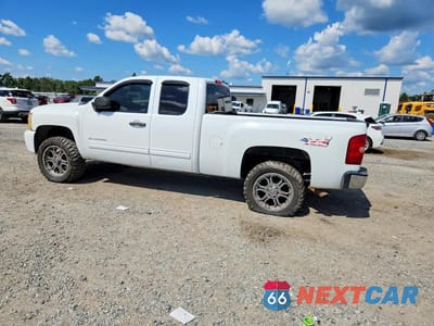 Drugie zdjęcie samochodu z przodu: 2011 CHEVROLET SILVERADO K1500 LT VIN:1GCRKSE31BZ424415 - miniatura
