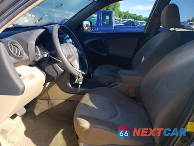 Zdjęcie 7 z 12 samochodu: 2011 TOYOTA RAV4 BASE VIN:2T3BF4DVXBW139930 - miniatura