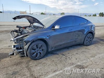 2025 TESLA MODEL Y 7SAYGDED8SF257898 - główne zdjęcie licytacji z USA - miniatura