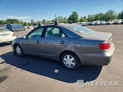 Drugie zdjęcie samochodu z przodu: 2005 TOYOTA CAMRY LE VIN:4T1BE32K05U995658 - miniatura