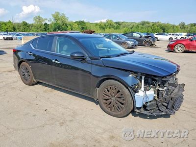 Czwarte zdjęcie samochodu z boku: 2025 NISSAN ALTIMA SV VIN:1N4BL4DV4SN416674 - miniatura