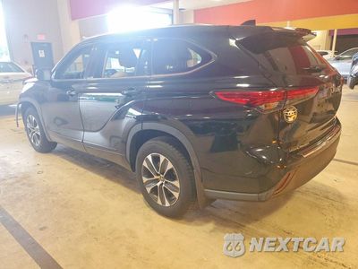 Drugie zdjęcie samochodu z przodu: 2021 TOYOTA HIGHLANDER XLE VIN:5TDGZRBH6MS546543 - miniatura