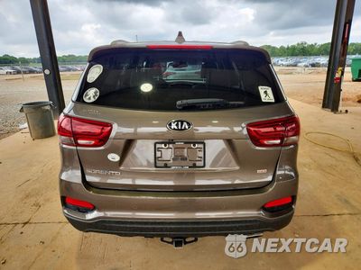 Zdjęcie 6 z 14 samochodu: 2019 KIA SORENTO LX VIN:5XYPG4A36KG528780 - miniatura