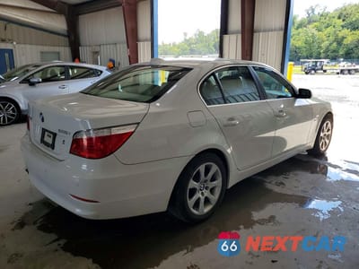 Trzecie zdjęcie samochodu z tyłu: 2009 BMW 535 XI VIN:WBANV93589C134895 - miniatura