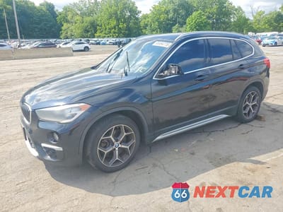 2018 BMW X1 XDRIVE28I WBXHT3C34J5L32323 - główne zdjęcie licytacji z USA - miniatura