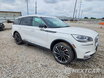 Czwarte zdjęcie samochodu z boku: 2020 LINCOLN AVIATOR RESERVE VIN:5LM5J7XC3LGL23765 - miniatura