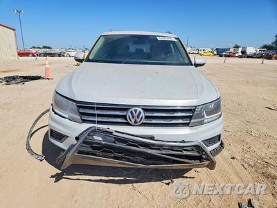 Piąte zdjęcie samochodu w środku: 2018 VOLKSWAGEN TIGUAN SE VIN:3VV3B7AX8JM081082 - miniatura