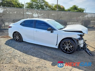 Czwarte zdjęcie samochodu z boku: 2024 TOYOTA CAMRY HYBRID SE VIN:4T1S31AK6RU623209 - miniatura