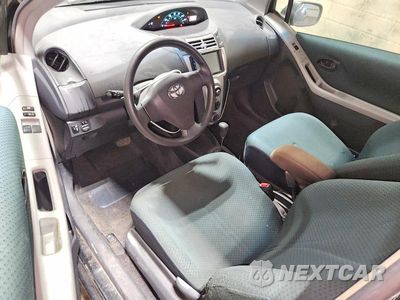 Zdjęcie 8 z 12 samochodu: 2008 TOYOTA YARIS BASE VIN:JTDJT923785212626 - miniatura