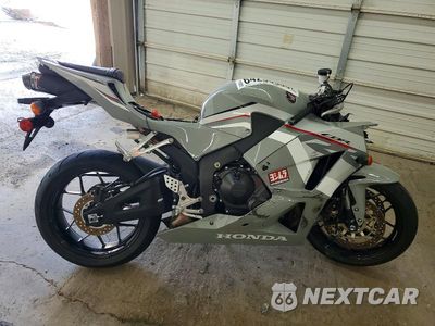 2026 HONDA CBR600 RR JH2PC40H7TK300220 - główne zdjęcie licytacji z USA - miniatura
