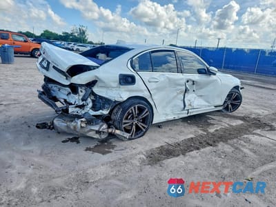 Trzecie zdjęcie samochodu z tyłu: 2020 BMW 330I VIN:3MW5R1J06L8B15953 - miniatura