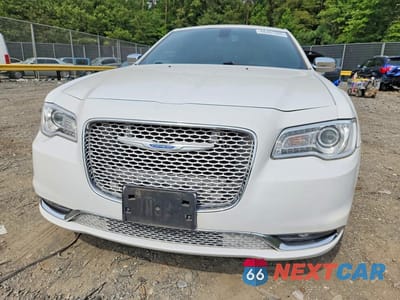 Piąte zdjęcie samochodu w środku: 2018 CHRYSLER 300 LIMITED VIN:2C3CCAEG6JH314107 - miniatura