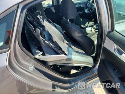 Zdjęcie 12 z 13 samochodu: 2024 KIA FORTE LXS VIN:3KPF24AD1RE730260 - miniatura