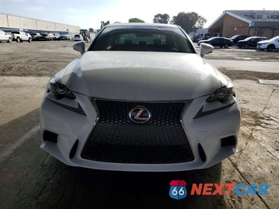 Piąte zdjęcie samochodu w środku: 2015 LEXUS IS 350 VIN:JTHBE1D28F5019353 - miniatura