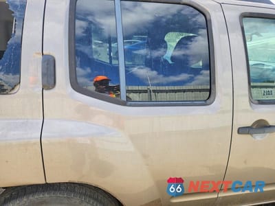 Zdjęcie 11 z 13 samochodu: 2007 NISSAN XTERRA X VIN:5N1AN08U87C542139 - miniatura