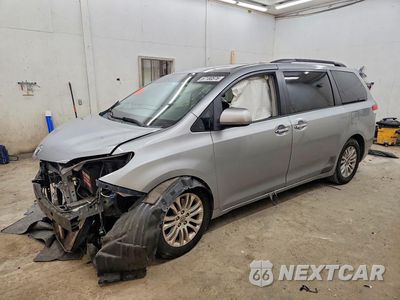 2012 TOYOTA SIENNA XLE 8-PASSENGER 5TDYK3DC2CS279147 - główne zdjęcie licytacji z USA - miniatura