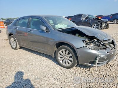 Czwarte zdjęcie samochodu z boku: 2013 CHRYSLER 200 TOURING VIN:1C3CCBBBXDN693980 - miniatura