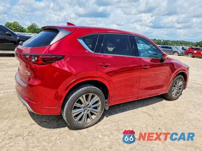 Trzecie zdjęcie samochodu z tyłu: 2025 MAZDA CX-5 SIGNATURE VIN:JM3KFBXY2S0610958 - miniatura