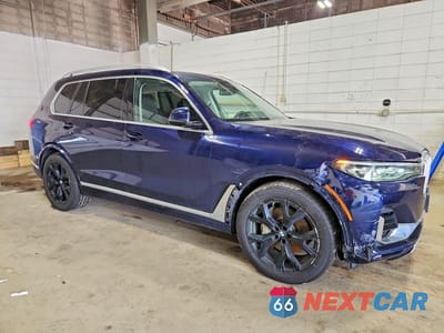 Czwarte zdjęcie samochodu z boku: 2020 BMW X7 XDRIVE40I VIN:5UXCW2C09L9B40312 - miniatura