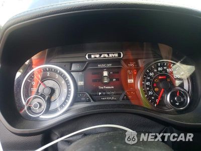 Zdjęcie 9 z 12 samochodu: 2019 RAM 1500 LARAMIE VIN:1C6SRFJT4KN845425 - miniatura