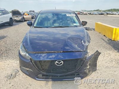 Piąte zdjęcie samochodu w środku: 2018 MAZDA 3 TOURING VIN:3MZBN1L38JM255206 - miniatura