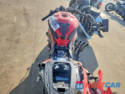 Zdjęcie 6 z 10 samochodu: 2020 BMW S 1000 RR VIN:WB10E2303LZJ28383 - miniatura