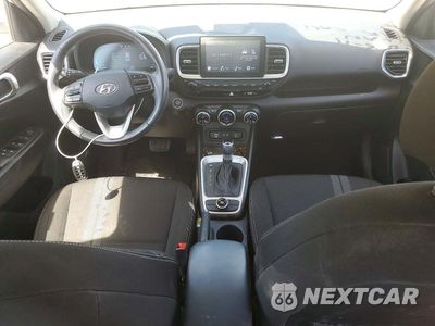 Zdjęcie 8 z 13 samochodu: 2024 HYUNDAI VENUE SEL VIN:KMHRC8A3XRU322717 - miniatura
