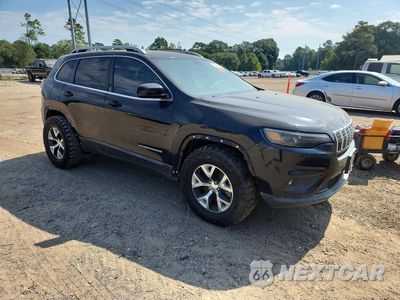 Czwarte zdjęcie samochodu z boku: 2019 JEEP CHEROKEE LATITUDE PLUS VIN:1C4PJLLB2KD274936 - miniatura