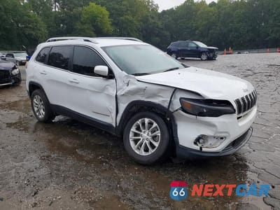 Czwarte zdjęcie samochodu z boku: 2019 JEEP CHEROKEE LATITUDE VIN:1C4PJLCB9KD340530 - miniatura